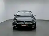 Photo 3 - Volkswagen Magotan