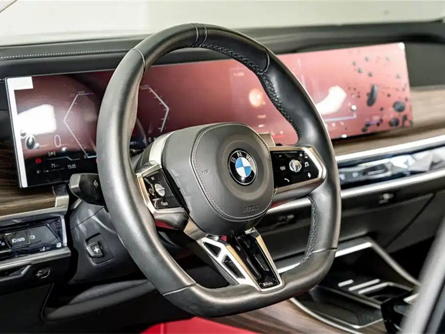 BMW 7 Series 2023 Model 740Li Leading M Sport Package фото 13