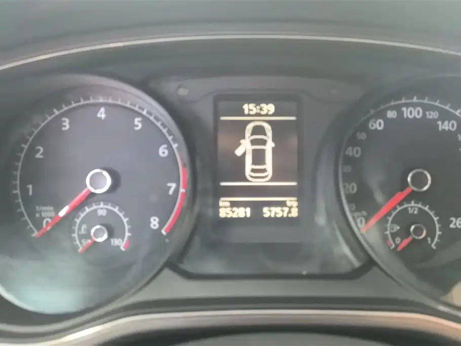 Volkswagen Passat 2016 330TSI DSG Executive Edition фото 14