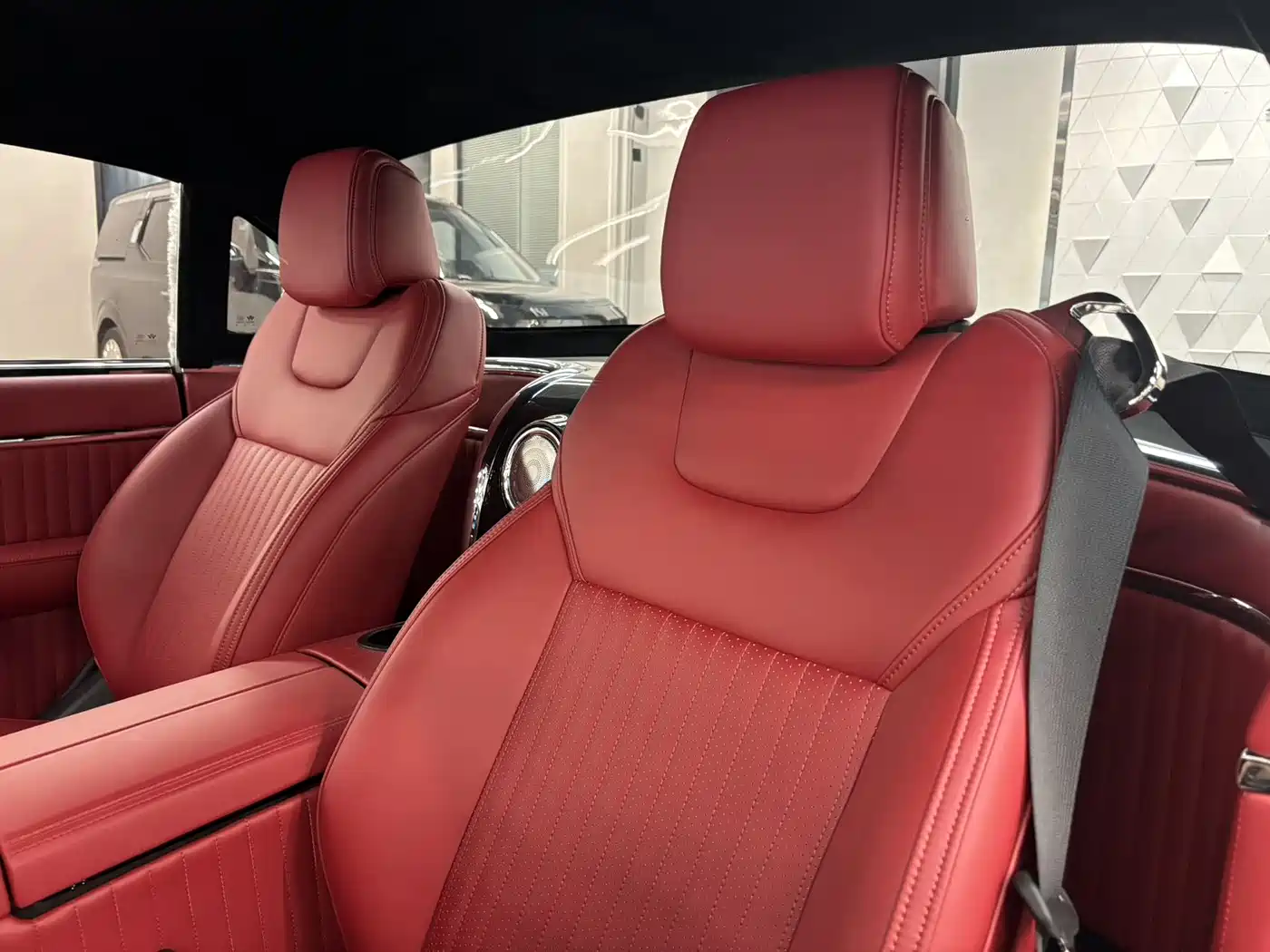 SONGSAN MOTORS SS DOLPHIN