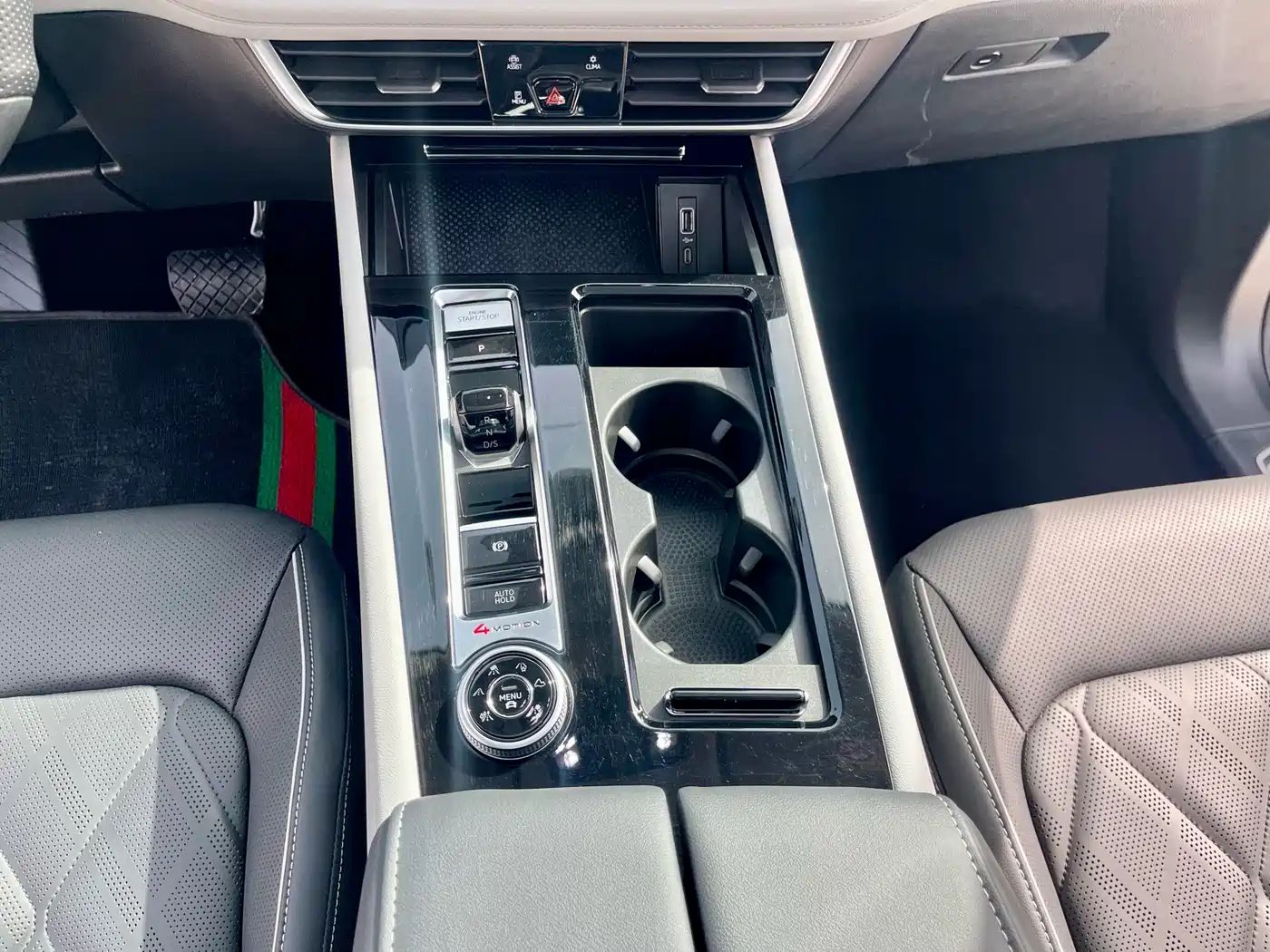 Volkswagen Teramont 2024 380TSI 4WD Prestige Luxury Edition фото 14