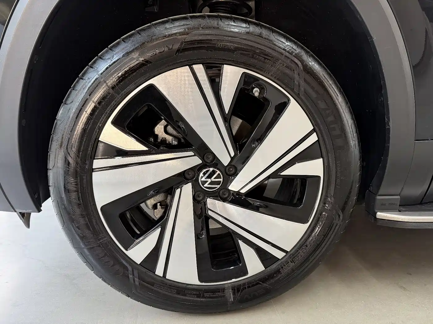 Volkswagen Teramont 2024 380TSI 4WD Prestige Luxury Edition фото 4