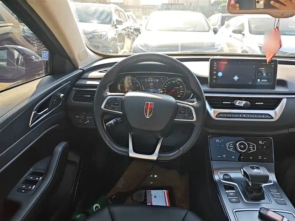 Hongqi H5 2022 Classic Facelift 1.8T Automatic Smart Connect Flag Rhythm Edition фото 11