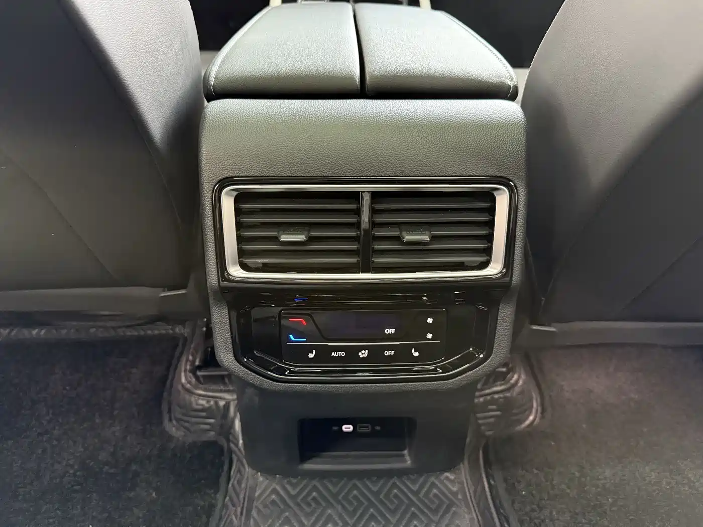 Volkswagen Teramont 2024 380TSI 4WD Prestige Luxury Edition фото 22