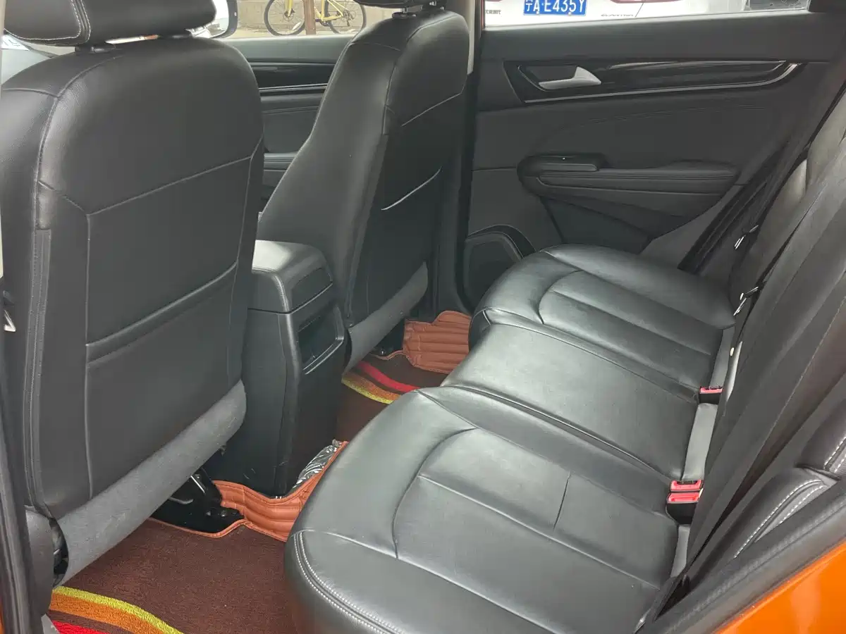 Dongfeng Aeolus Dongfeng Fengshen AX5 2019 2017 1.4T Manual Fun Joy Internet Version