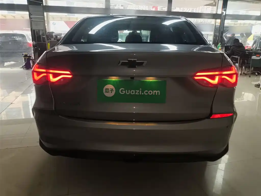 CHEVROLET CRUZE