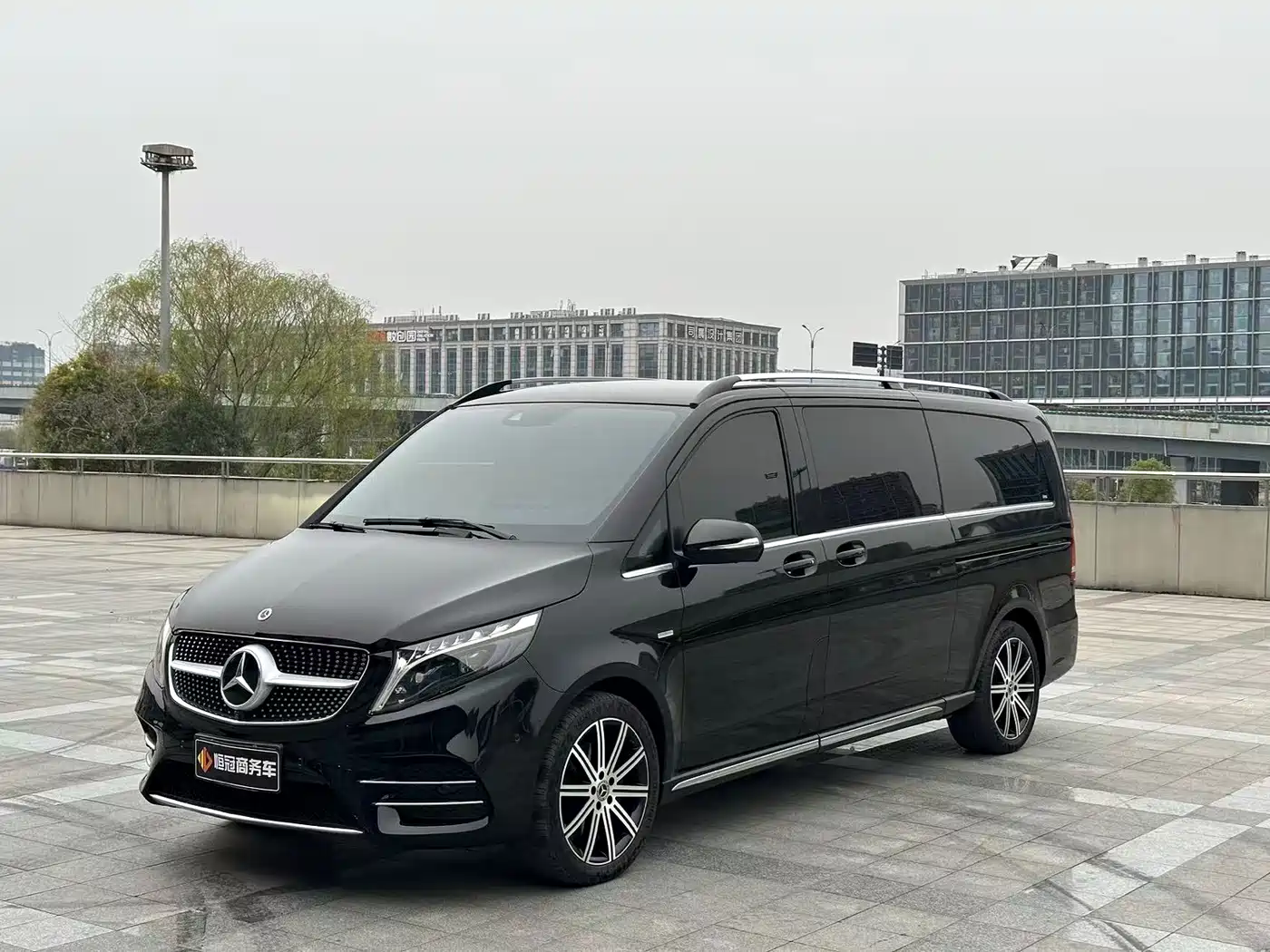 MERCEDES-BENZ V CLASS