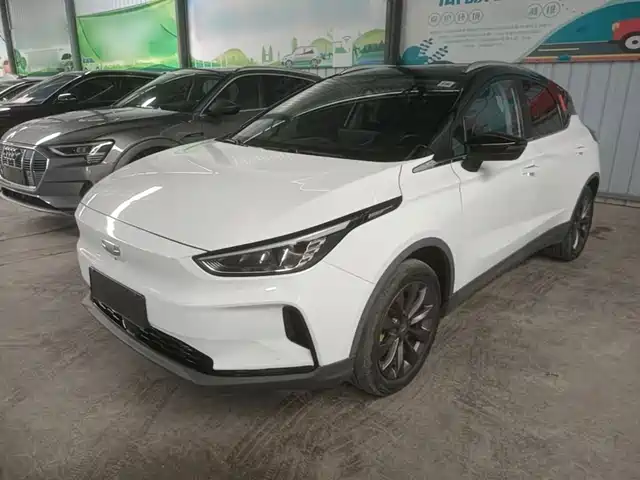 Geely Geometry C 2021