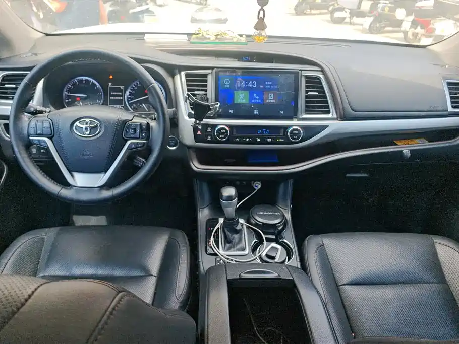 Toyota Highlander 2018 2.0T 2WD Luxury 7-seater (China V) фото 12