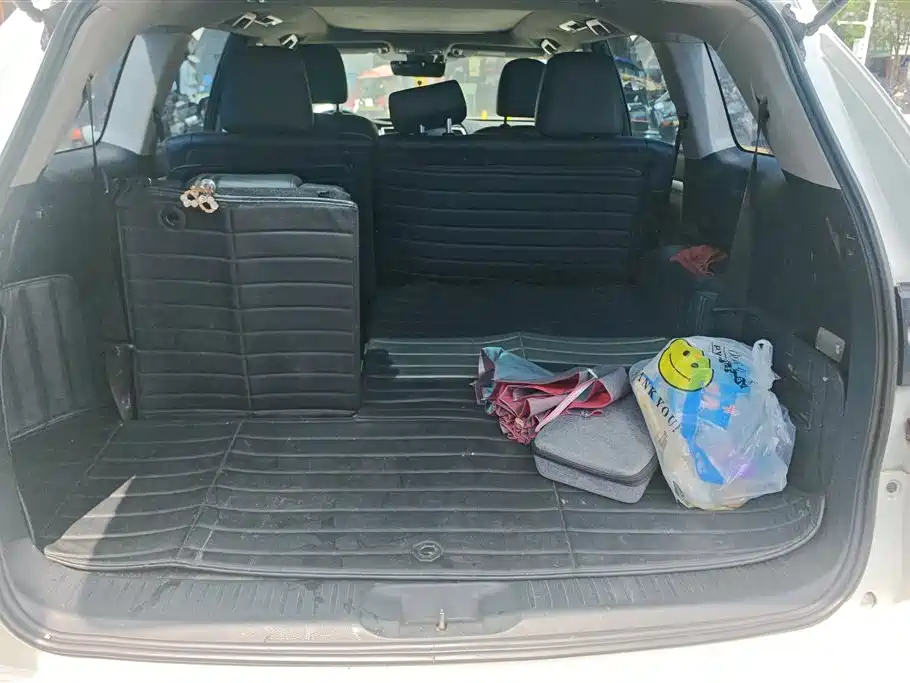 Toyota Highlander 2018 2.0T 2WD Luxury 7-seater (China V) фото 4