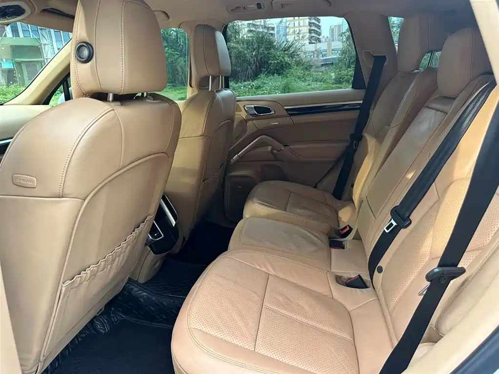 Porsche Cayenne 2011 Cayenne 3.0T фото 11