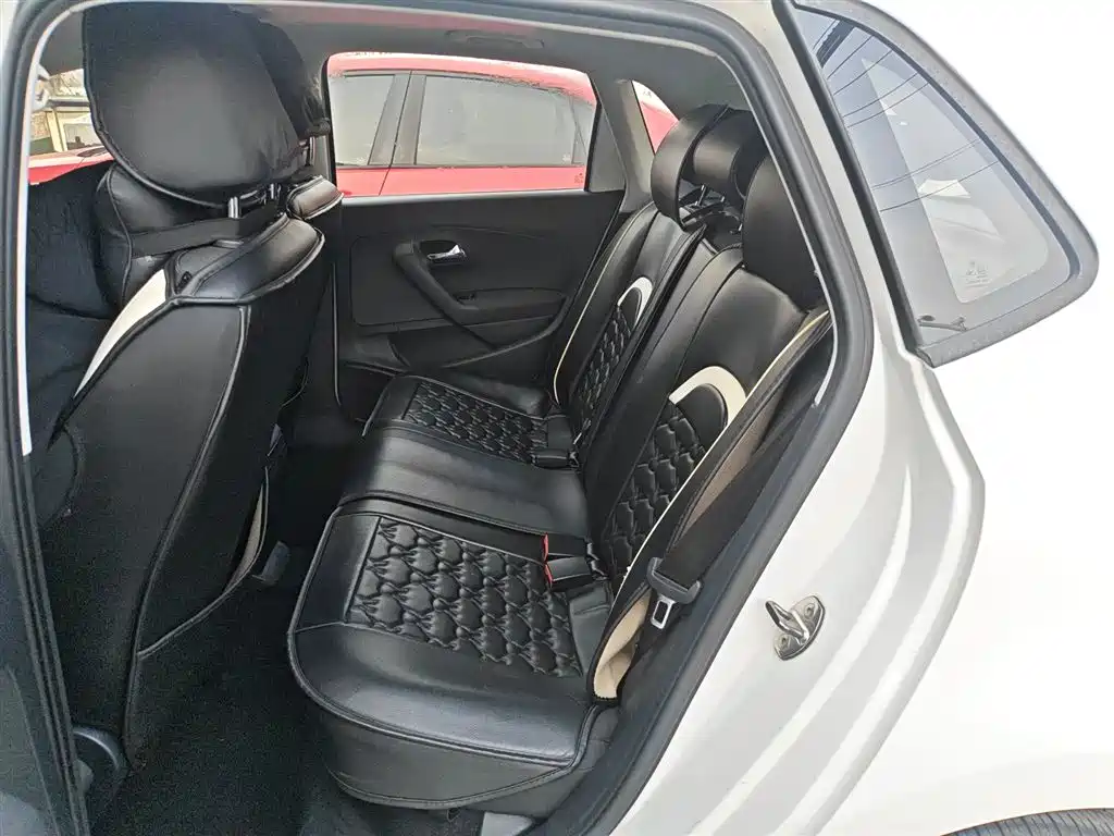 Volkswagen Polo 2018 1.5L Auto Comfort фото 13