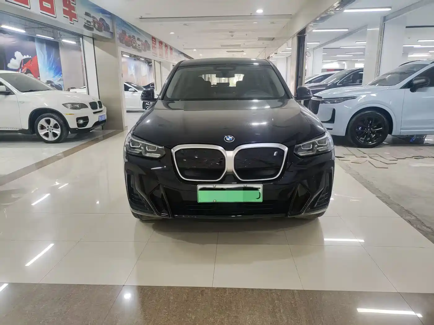 BMW IX3
