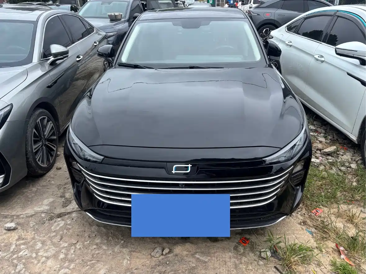 Besturn B70 2025 2024 Model Soaring Dragon Edition 1.5T Pioneer