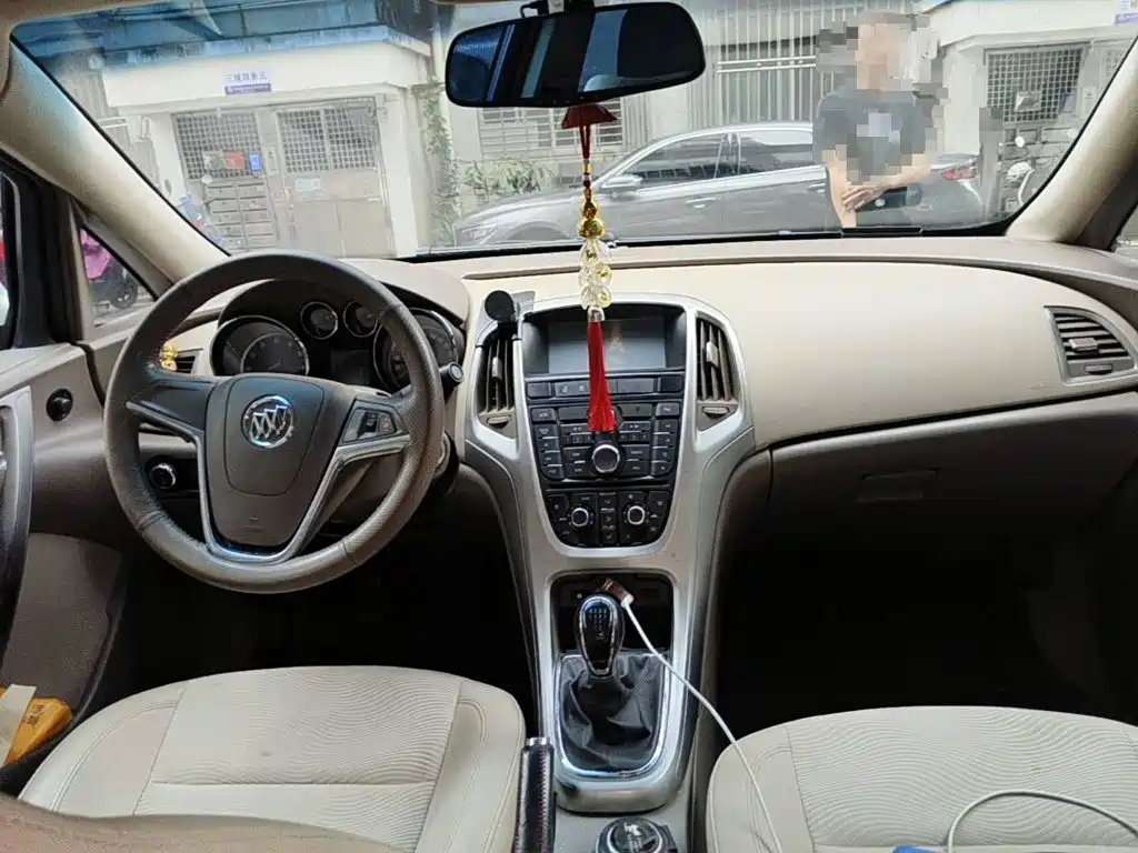 Фото 12 - Buick Excelle