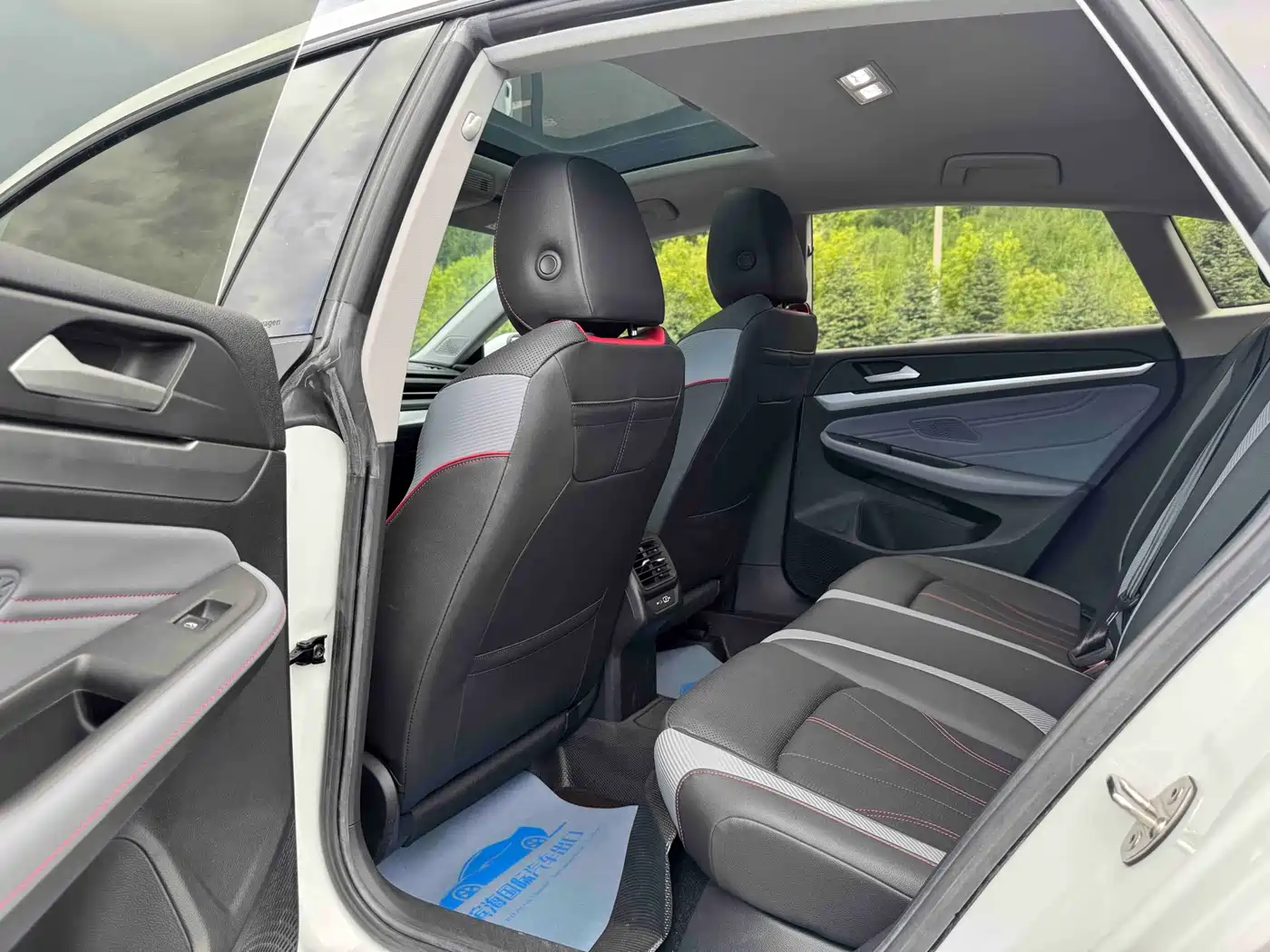 Volkswagen Lamando 2023 Lamando L 280TSI DSG Glamour Edition фото 8