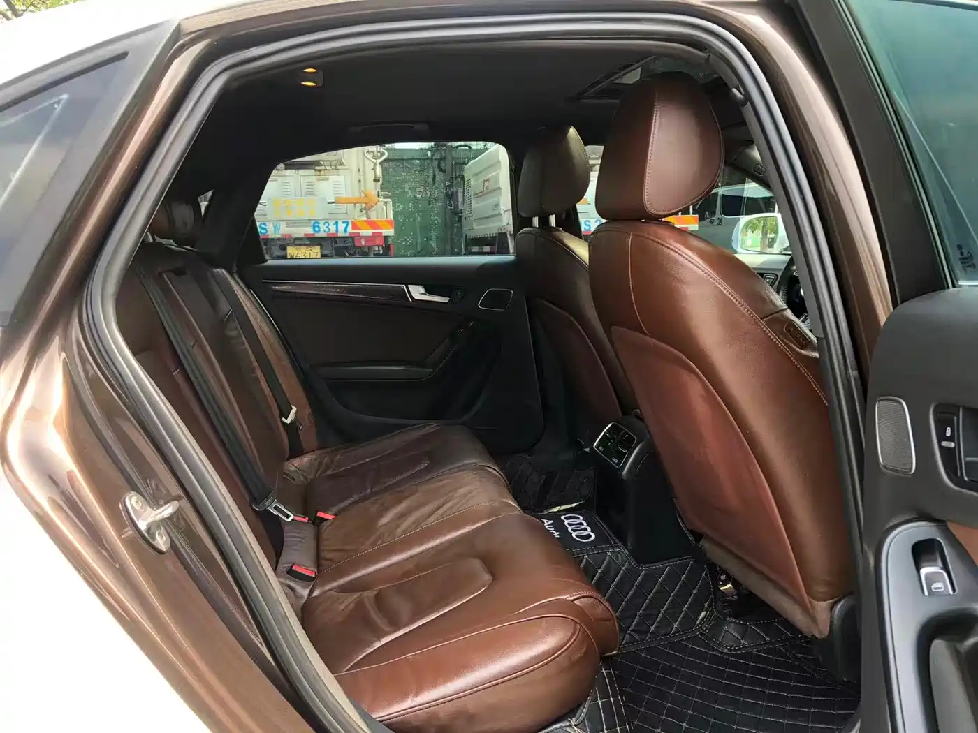 Audi A4L 2015 35 TFSI Auto Comfort фото 13