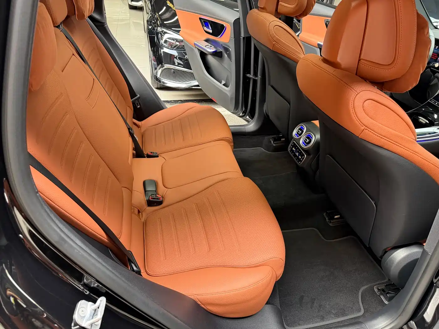 Mercedes-Benz GLC 2024 Facelift GLC 300 L 4MATIC Sport 5-seater фото 23