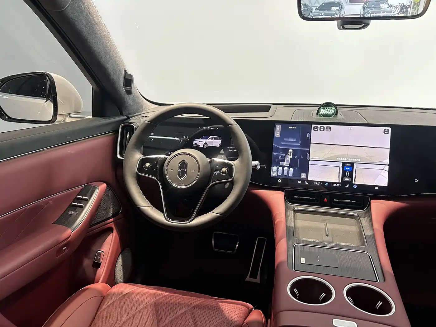 AITO Wenjie AITO M8 2025 Range Extender Max+ Edition 53.4kWh 5-seater фото 14