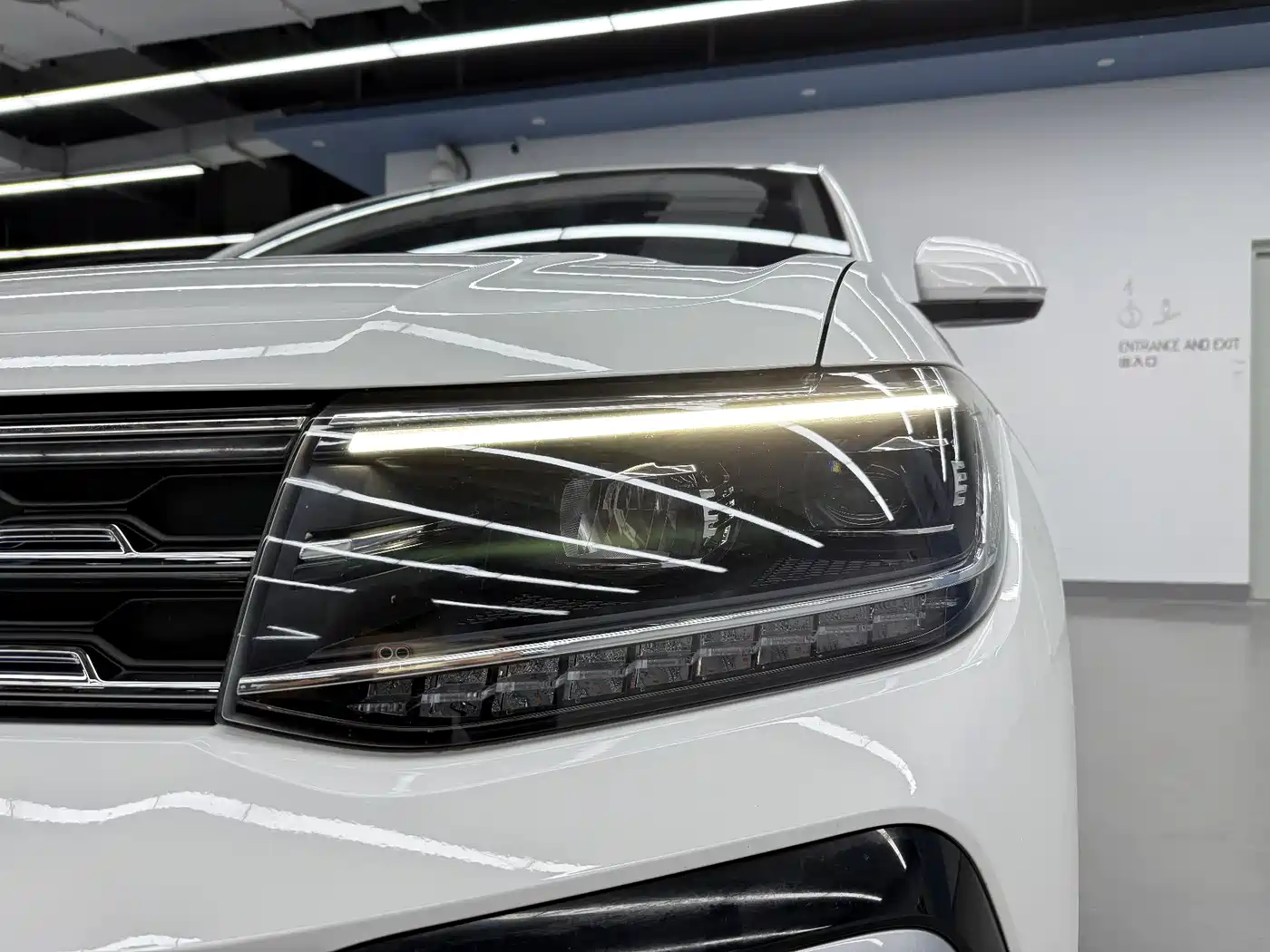 Volkswagen T-Cross 2022 280TSI DSG Luxury Edition фото 11