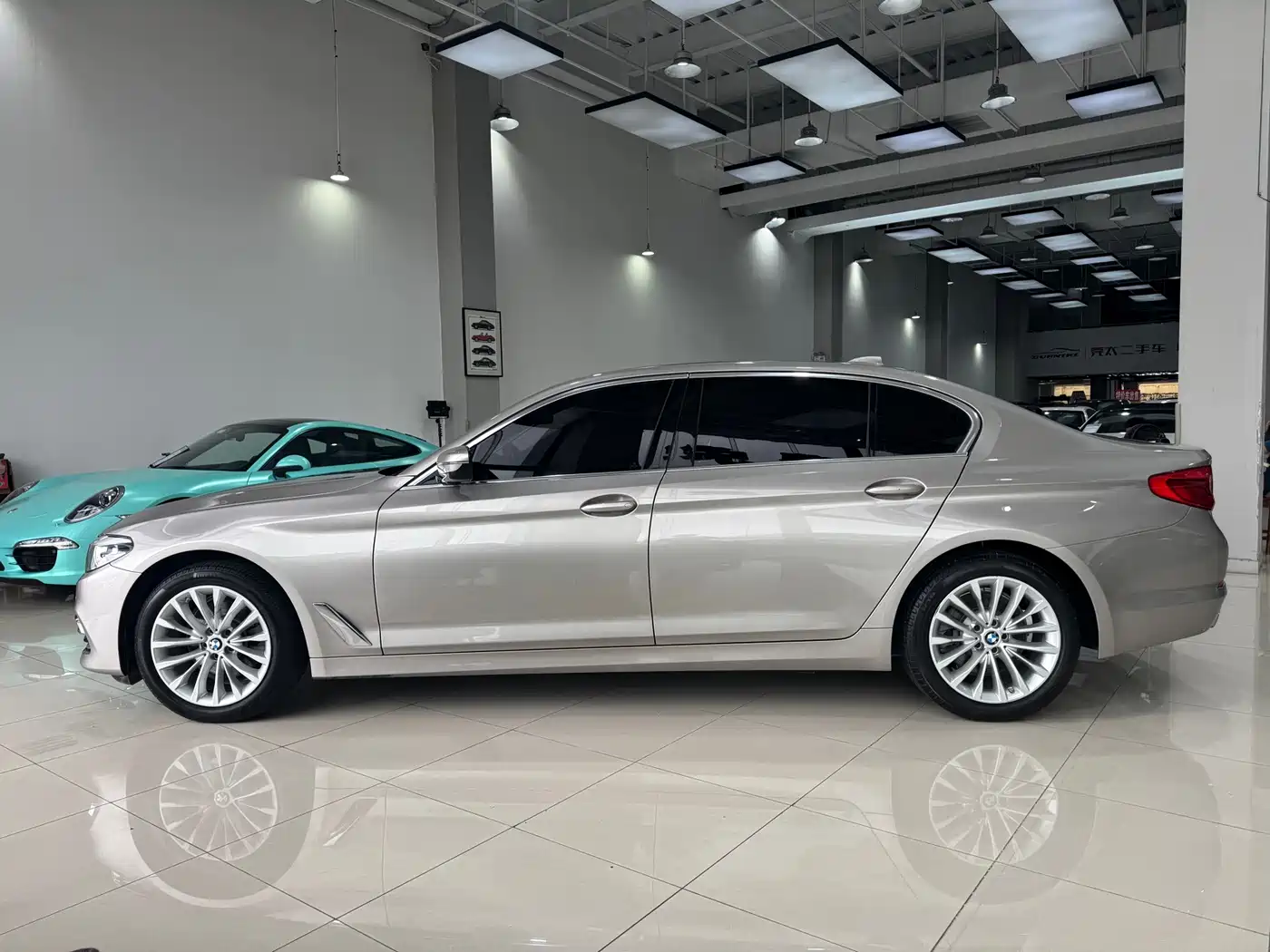 Фото 5 - BMW 5 Series
