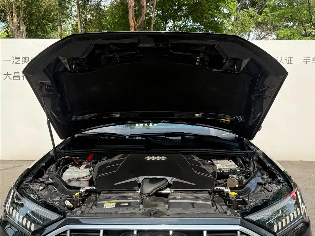 Audi Q7 2020 55 TFSI quattro S line Sport фото 8