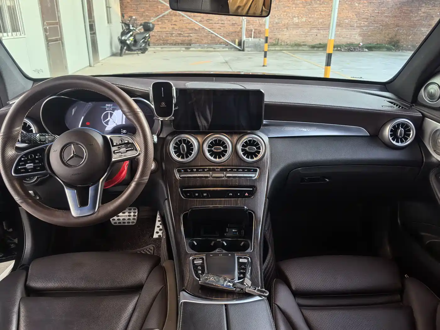 Mercedes-Benz GLC 2022 Facelift II GLC 260 L 4MATIC Luxury фото 9