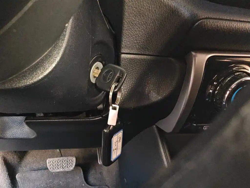 Toyota YARiS L Zhi Xiang 2019 1.5E CVT Charming China VI фото 9