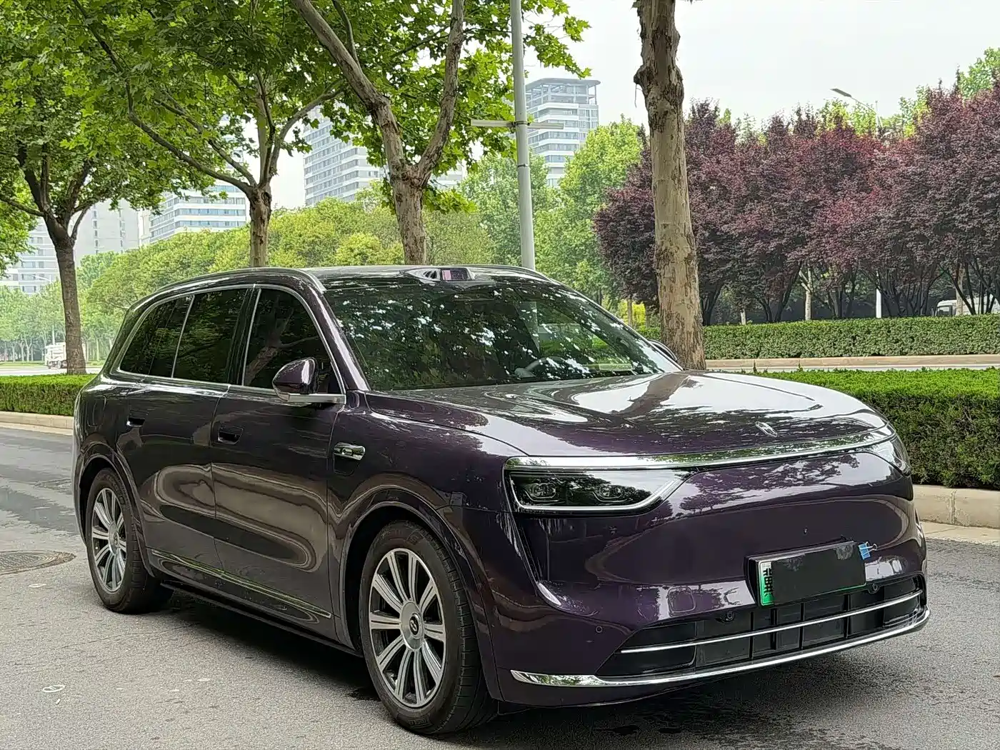AITO Wenjie AITO M8 2025 Model Extended Range Max+ Edition 53.4kWh 6-Seater фото 3