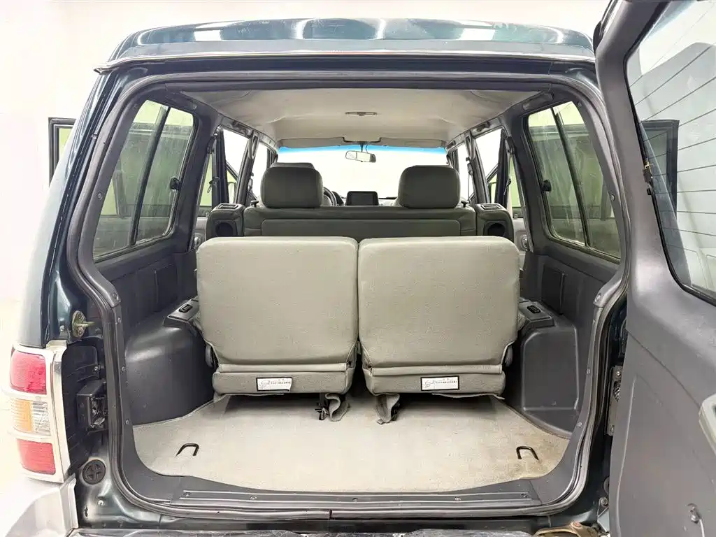 Leopaard Black King Kong 2009 2.4L Manual 4WD фото 8