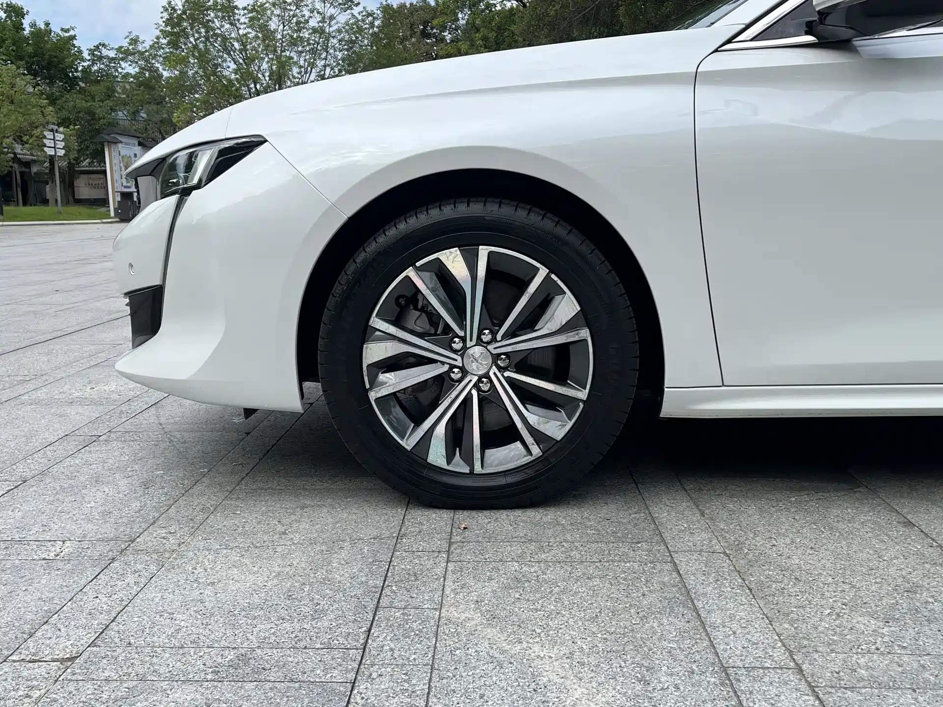 Фото 10 - Peugeot 508