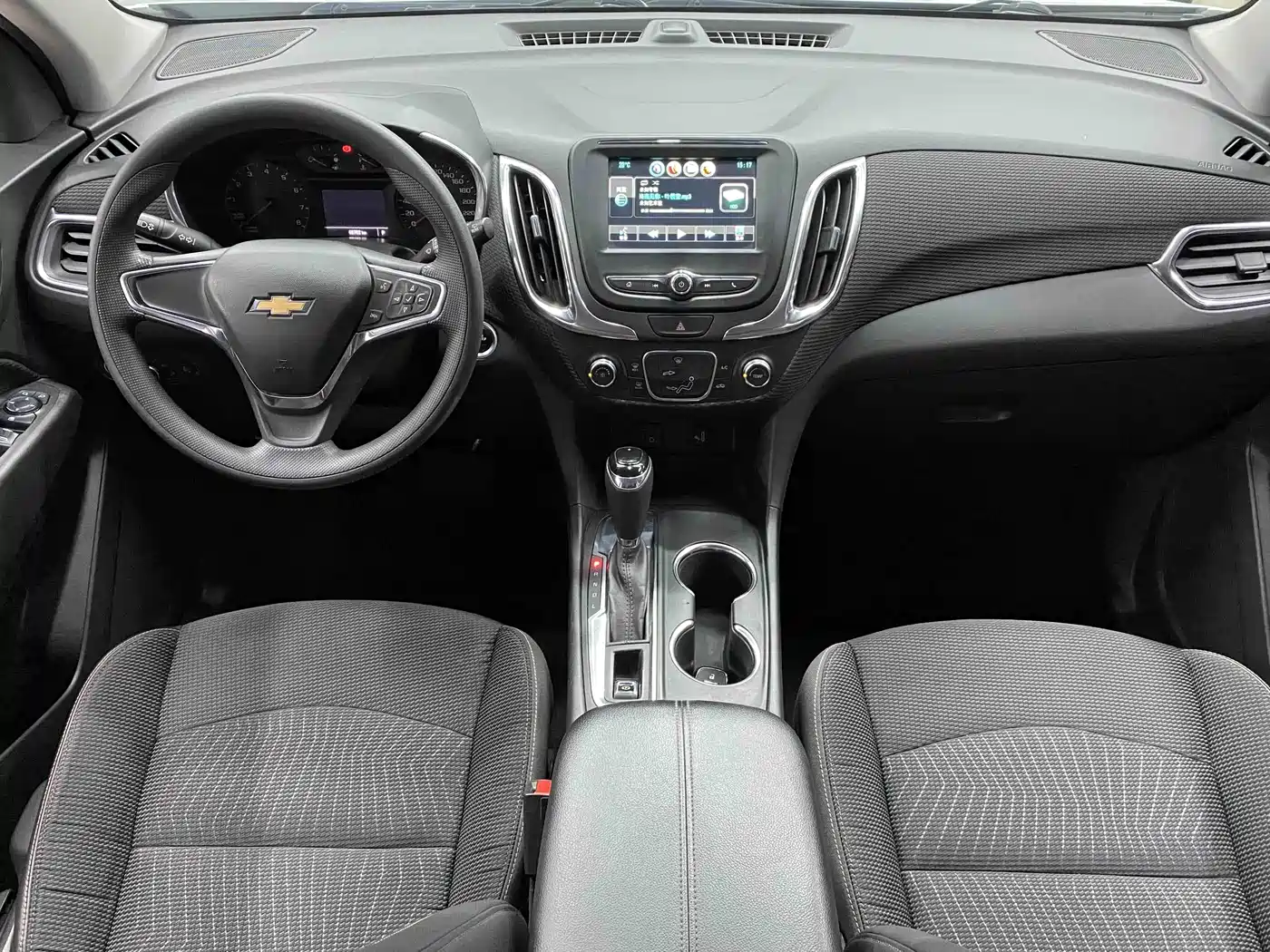 Фото 7 - Chevrolet Equinox