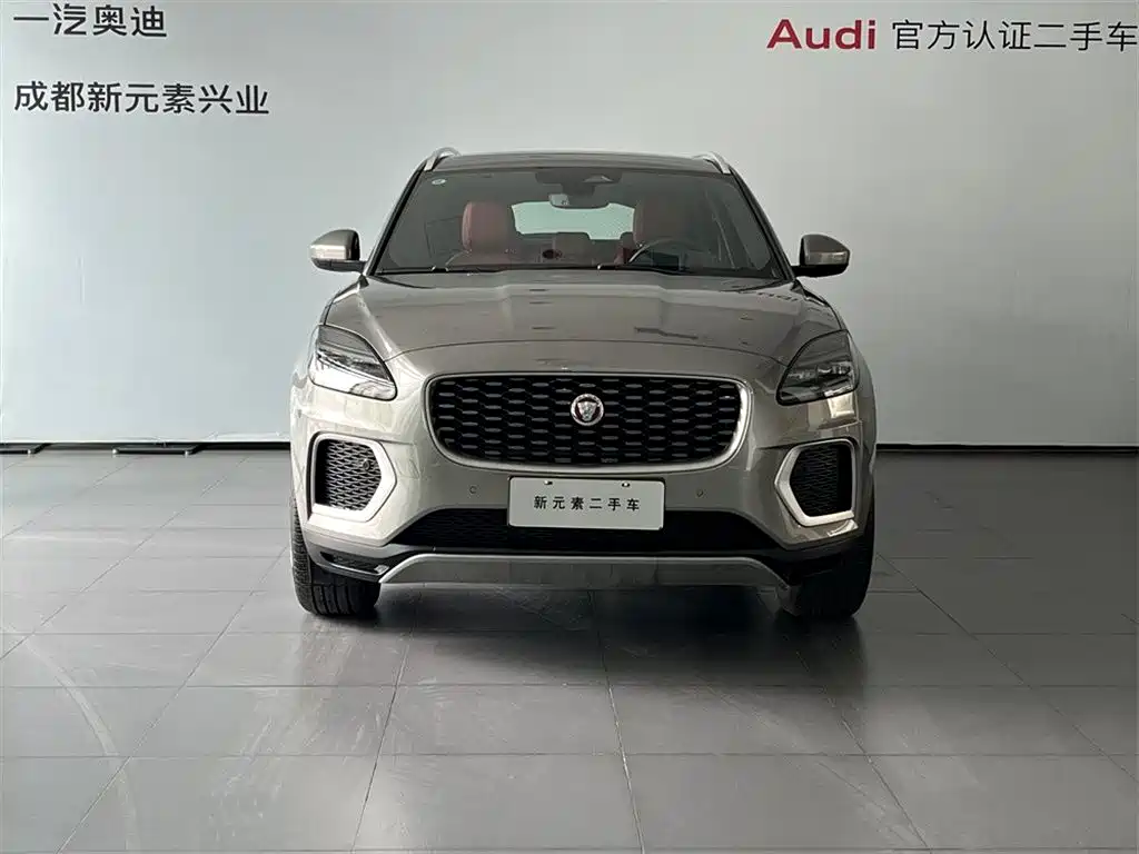 JAGUAR E PACE