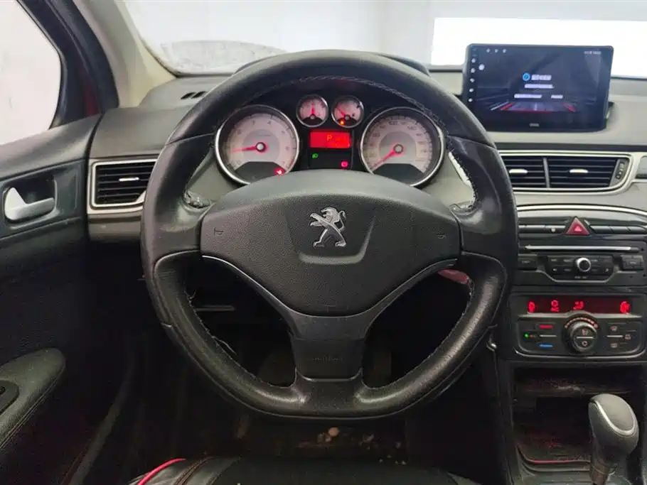 Peugeot 308 2013 Model 1.6L Automatic Superior Style фото 15