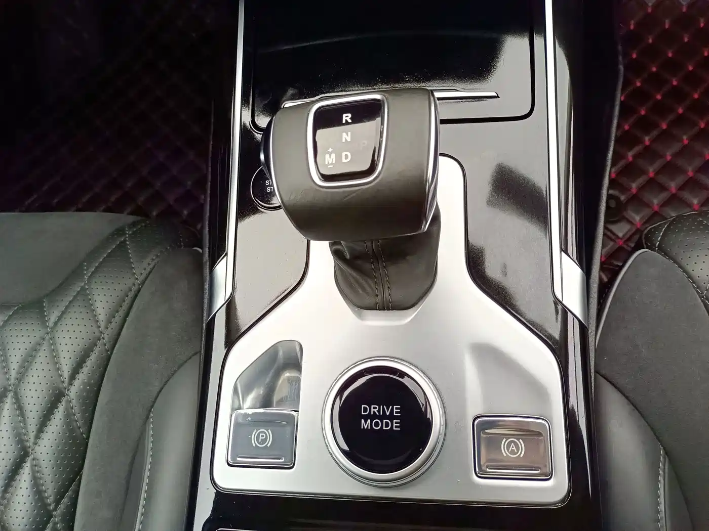 Hongqi HS5 2020 2019 2.0T Smart Connect Enjoy 4WD Edition