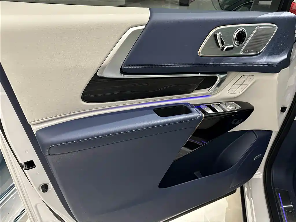 Buick Century 2023 2.0T 6-Seat World Edition фото 6