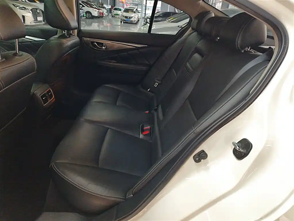 Infiniti Q50L 2021 2018 2.0T Leisure Edition (China VI)