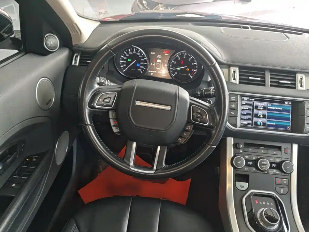 Land Rover Range Rover Evoque (Import) 2015 2014 2.0T 5-door Brilliance Premium
