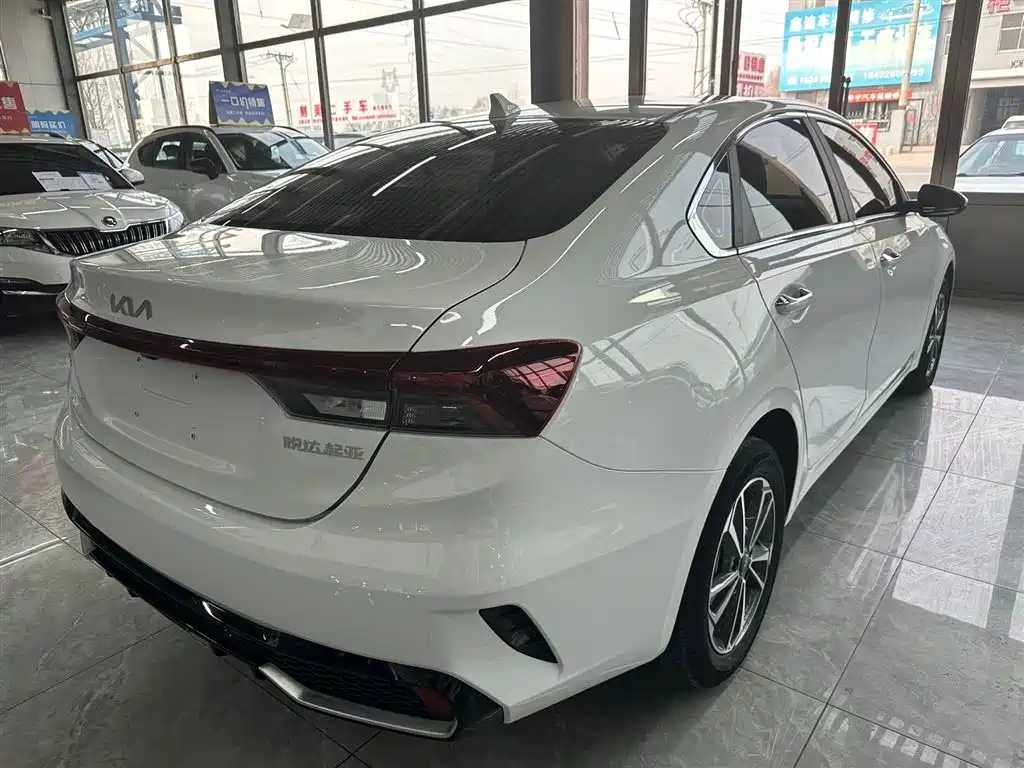 Kia K3 2023 Model 1.5L CVT Luxury Edition фото 4
