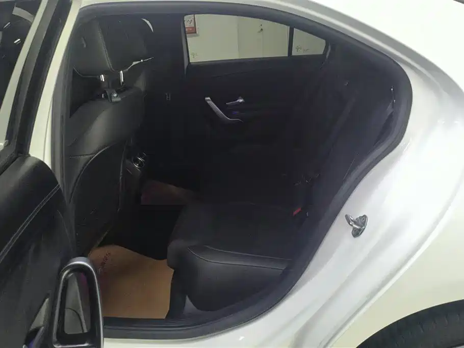 Mercedes-Benz A-Class 2022 Facelift III A 200 L Sport Sedan Fashion фото 11