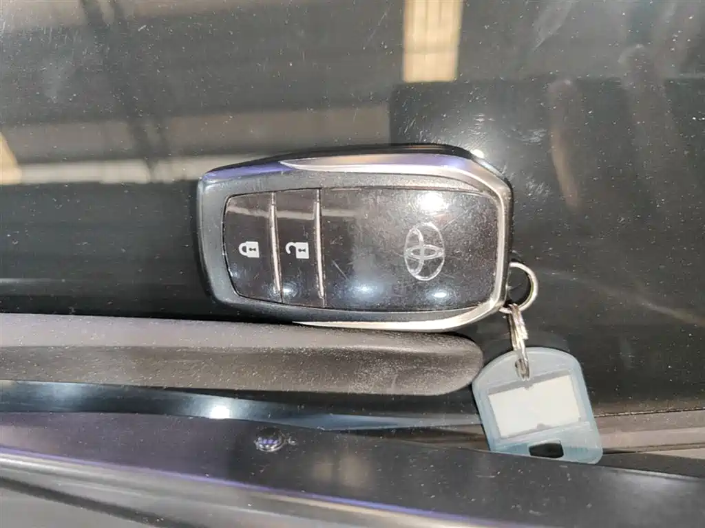 Toyota Highlander 2015 2.0T AWD Luxury Edition 7-seater фото 9