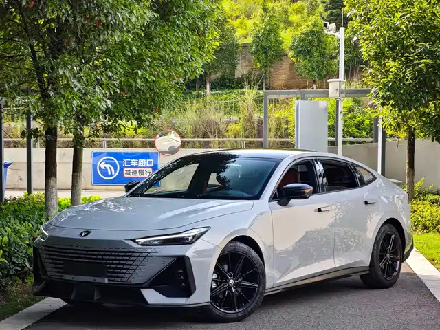 Changan UNI-V 2023