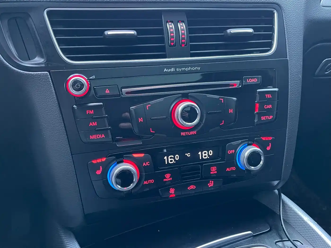 Audi Q5 2017 40 TFSI Technology фото 11