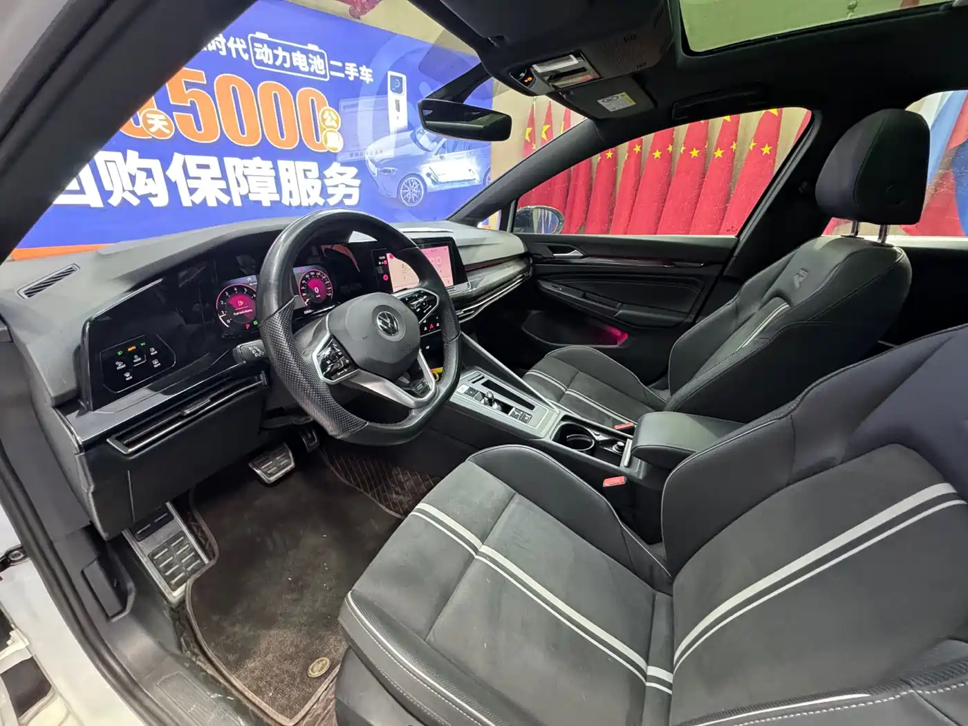 Volkswagen Golf 2021 280TSI DSG R-Line фото 8