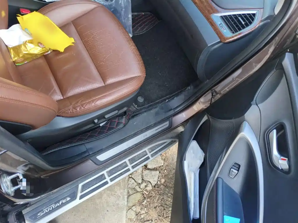 Hyundai Grand Santa Fe 2013 3.0L 7-Seat AWD Brown Interior Flagship фото 20