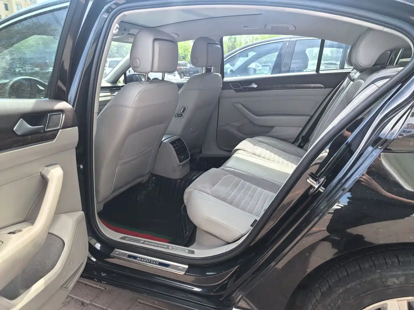 Volkswagen Magotan 2017 330TSI DSG Luxury фото 9