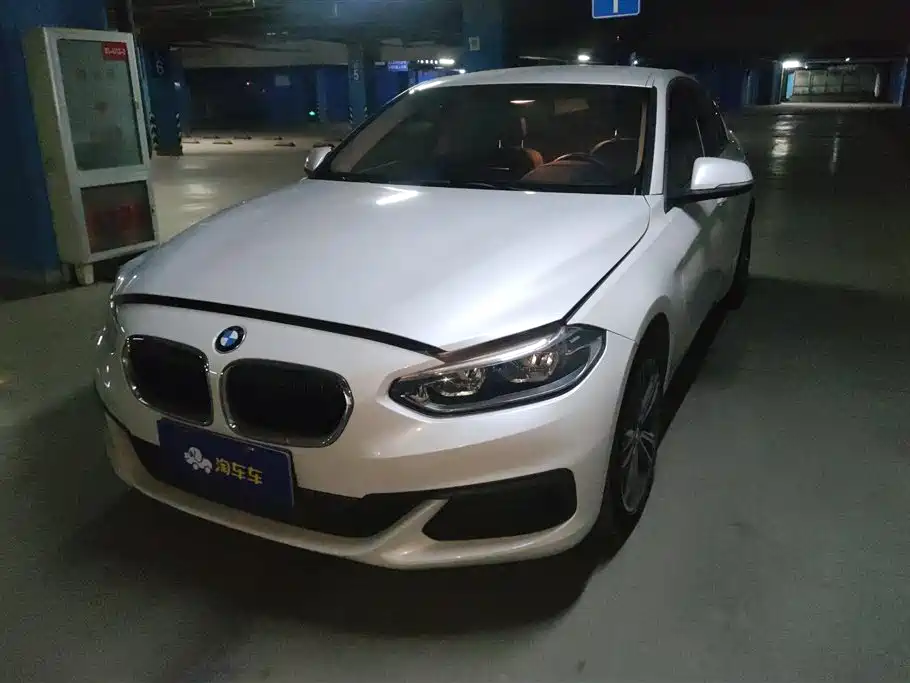 BMW 1 Series 2021 120i M Sport