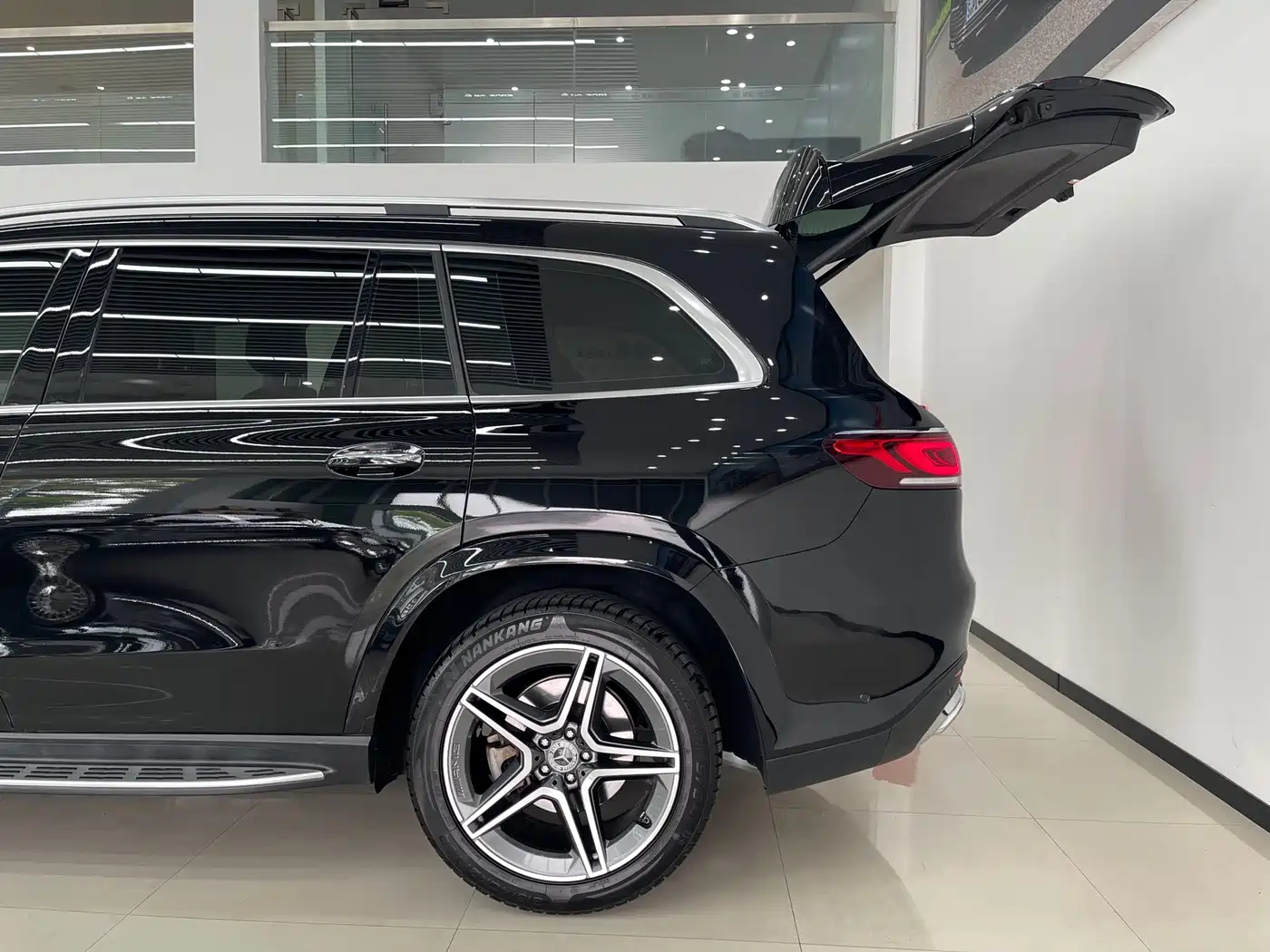 Mercedes-Benz GLS 2022 Facelift GLS 450 4MATIC Luxury фото 12