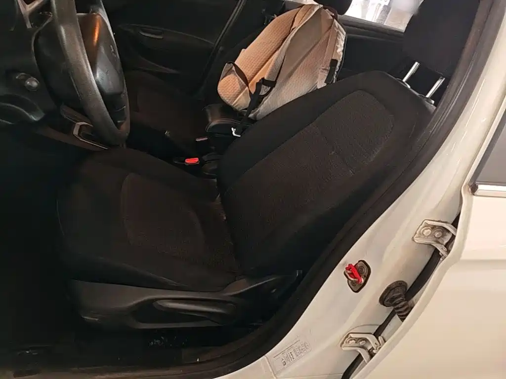Peugeot 301 2016 2016 1.6L Manual Comfort Edition