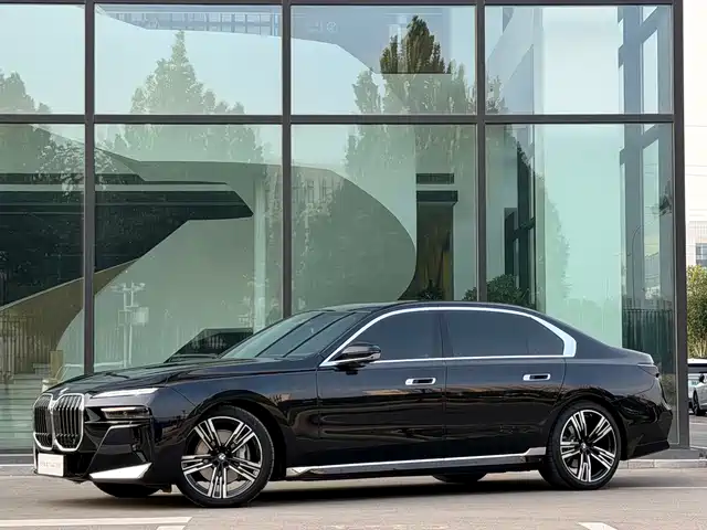  BMW BMW 7 Series 2023 Facelift 740Li Exclusive M Sport Package